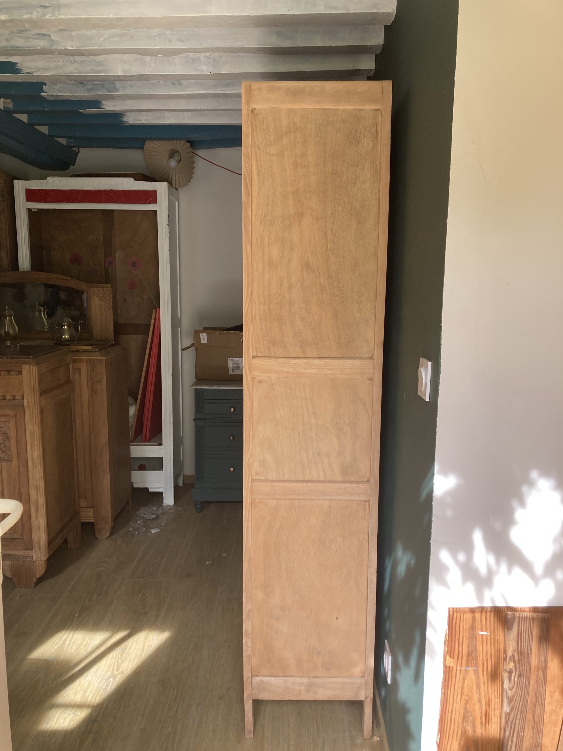 Armoire parisienne d'hôtel – Image 7